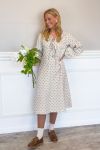 Loved by Lykke - Kjole - Luna Dress - Creme w/black dot 