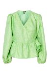 Pieces - Bluse - PC Eli LS Wrap Top - Daiquiri Green Small Flowers
