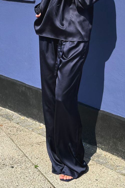 Continue Randi satin 201 Navy Blue