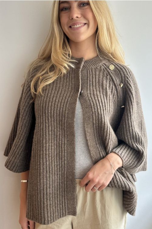 Continue LOUIS CAPE earth