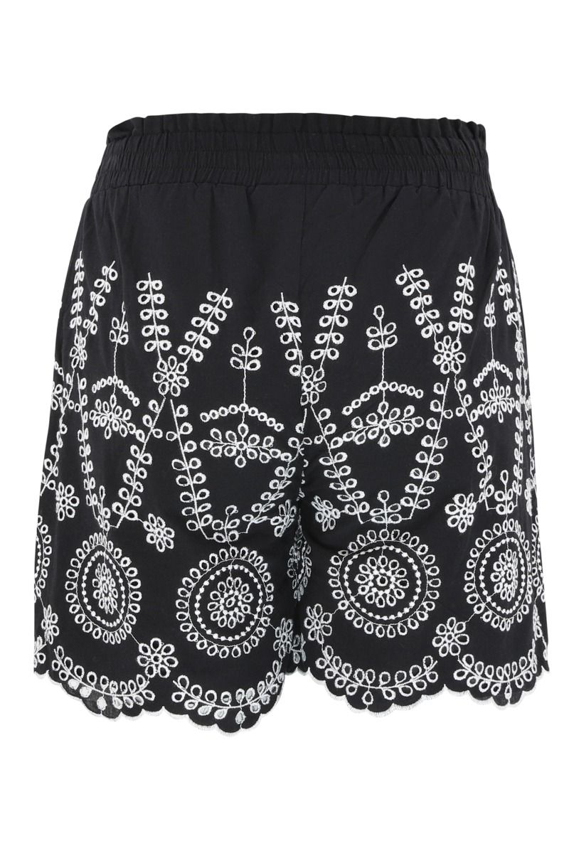 Continue - Shorts - Ea - Black