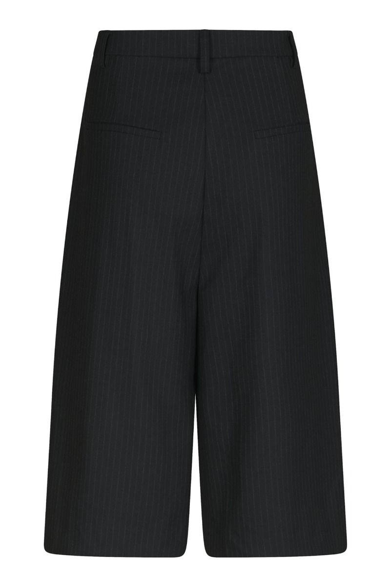 Neo Noir - Shorts - Rima Slim Pinstripe Shorts - Dark Navy