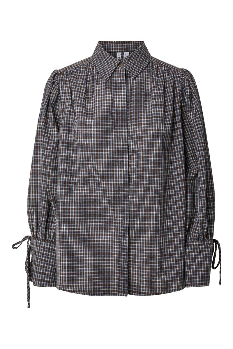 Pieces - Skjorte - June LS Pleated Detail Shirt - Cashmere Blue Hot Fudge (Levering midt april)