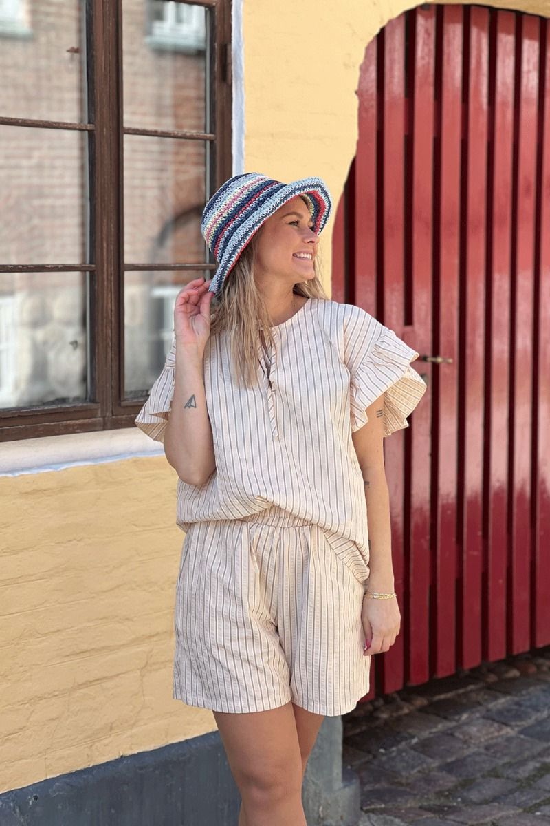 A-View - Shorts - Bell Shorts - Sand