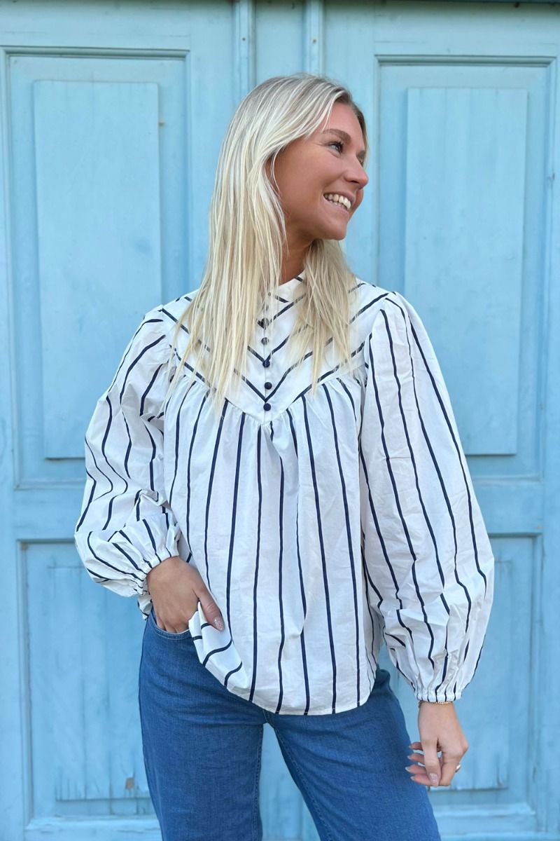 A-View - Bluse - Lizzy Blouse - White/Navy Stripe