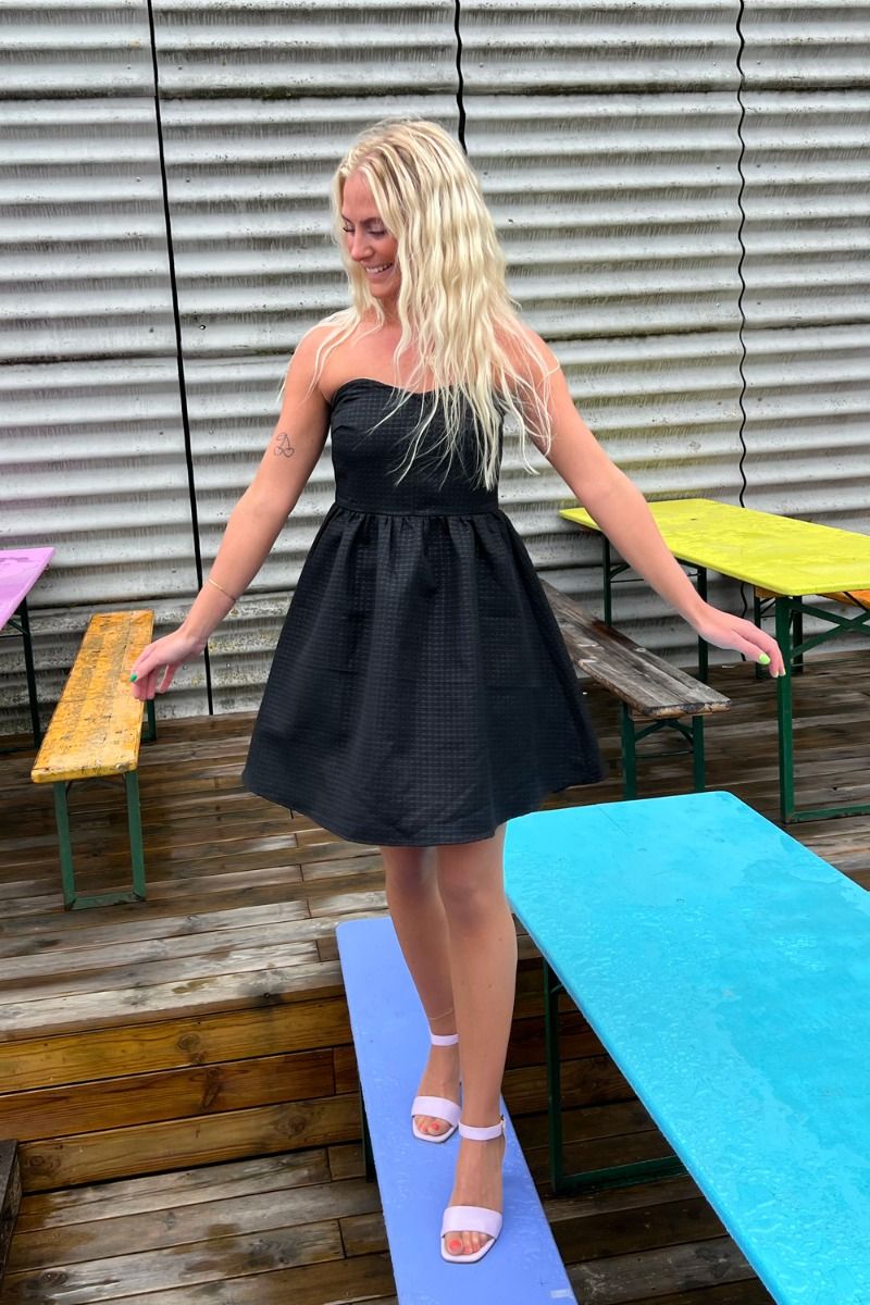 A-View - Kjole - Elita Dress - Black 