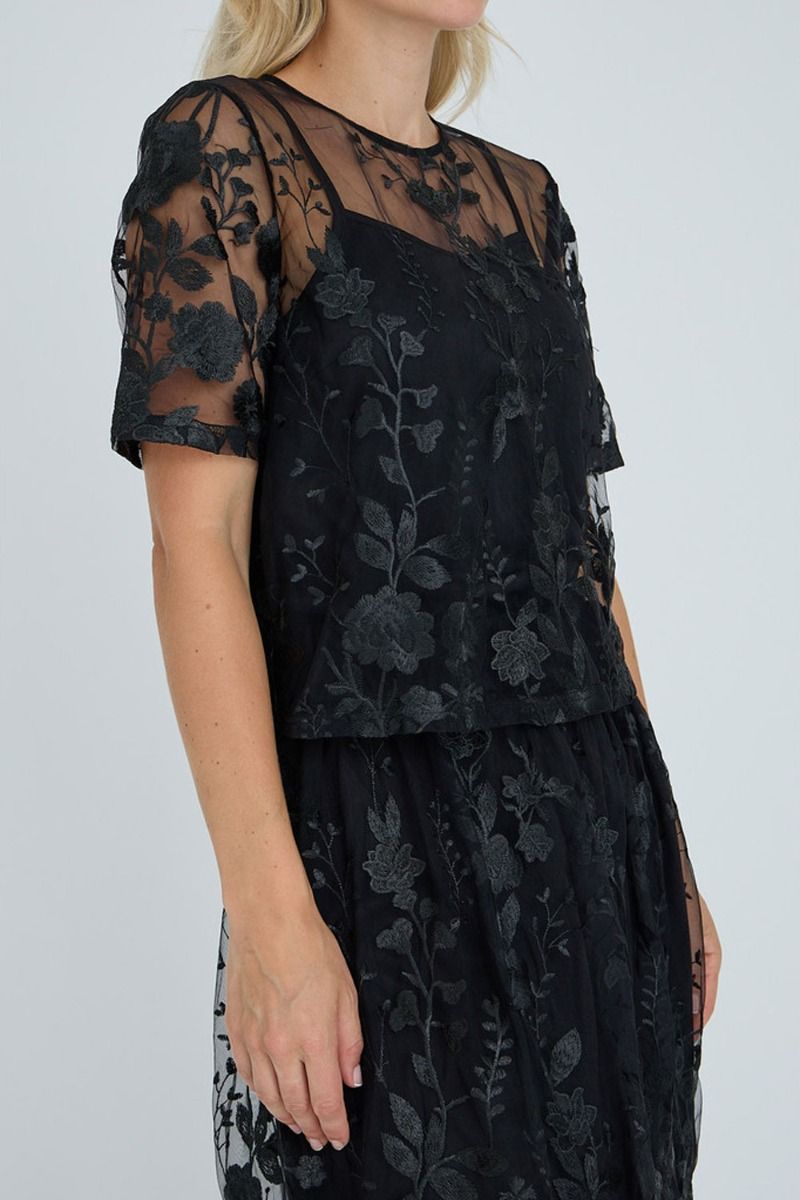 A-View - Bluse - Fuschia Blouse - Black