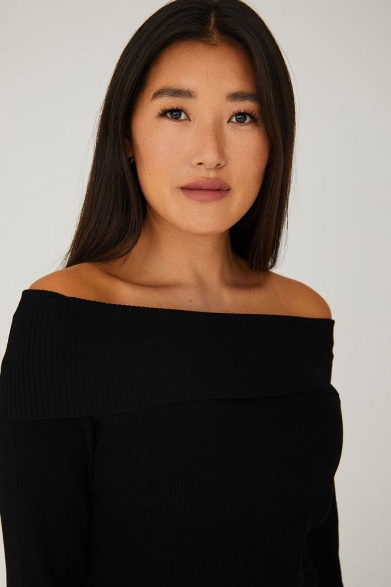 A-View - Bluse - Rib Offshoulder Blouse - Black