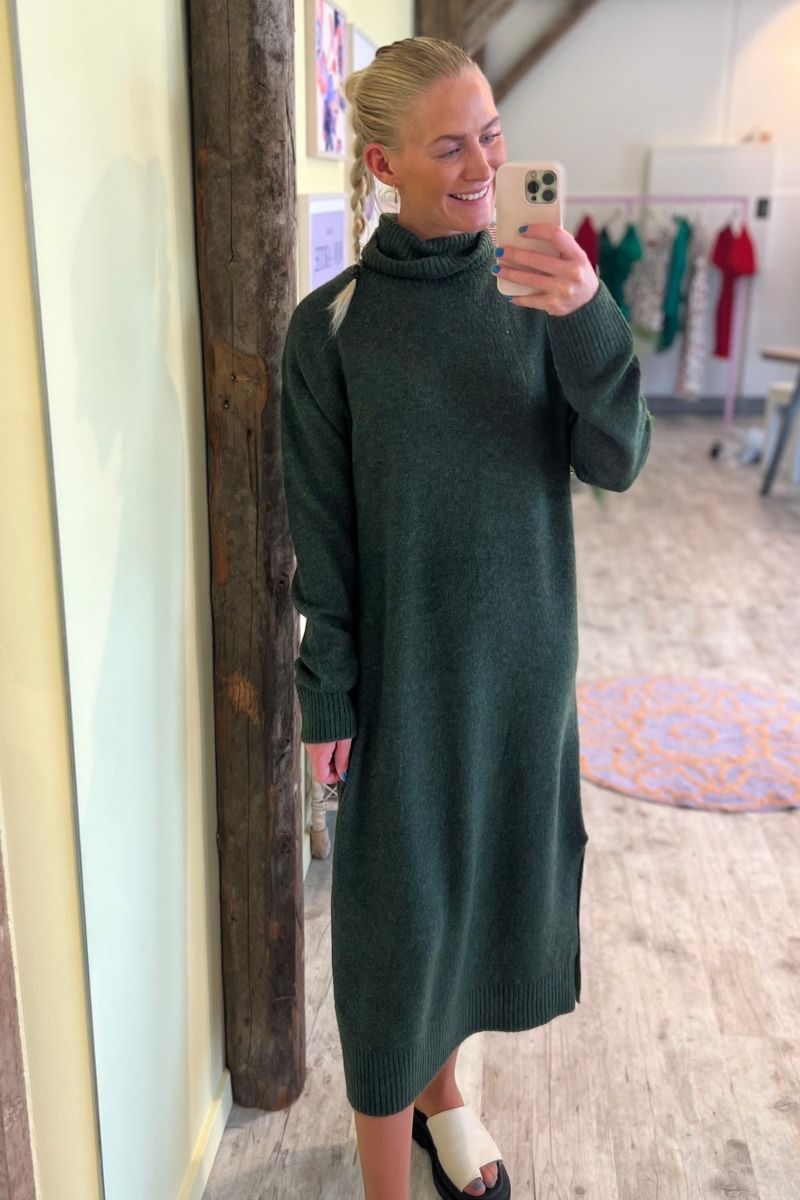 A-View - Strik - Penny Knit Dress - Army