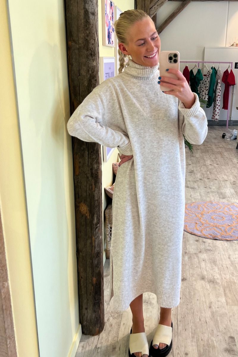 A-View - Strik - Penny Knit Dress - Off white