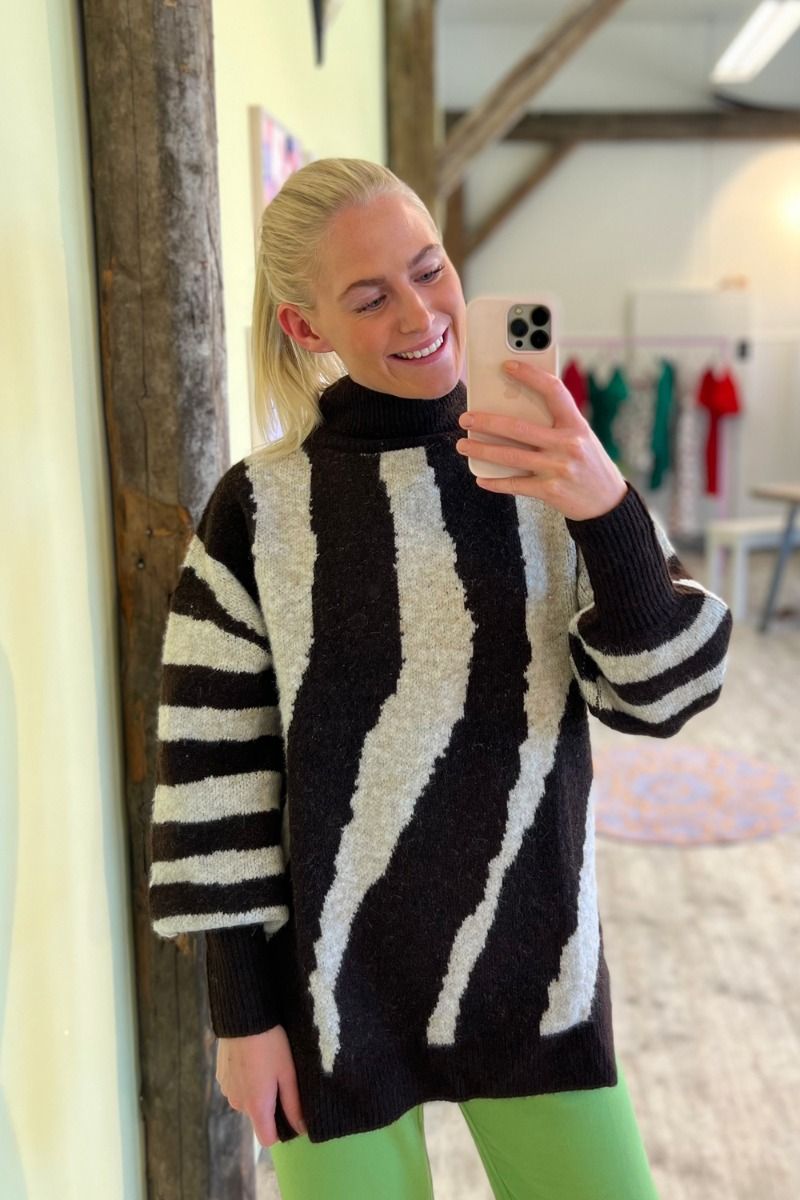 A-View - Strik - Uzebi Knit Pullover - Zebra