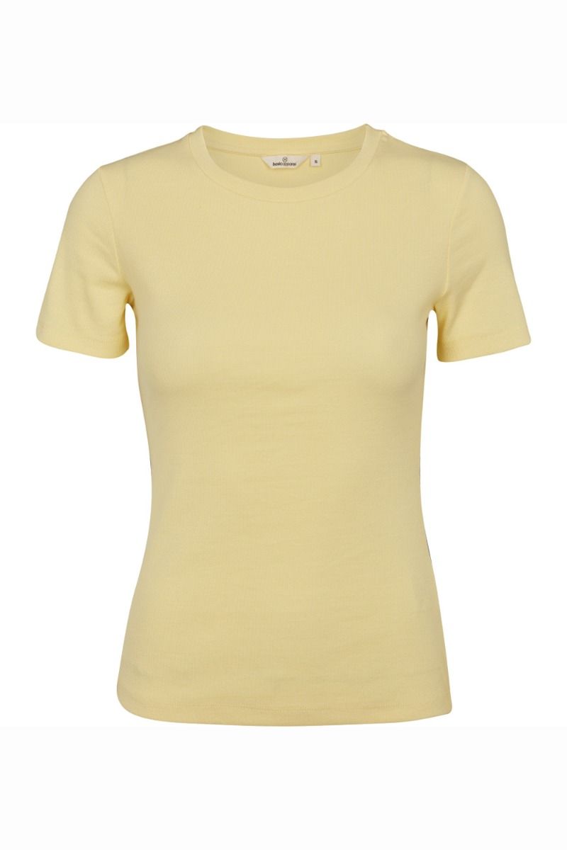 Basic Apparel - T-shirt - Ludmilla SS O-Neck - Custard