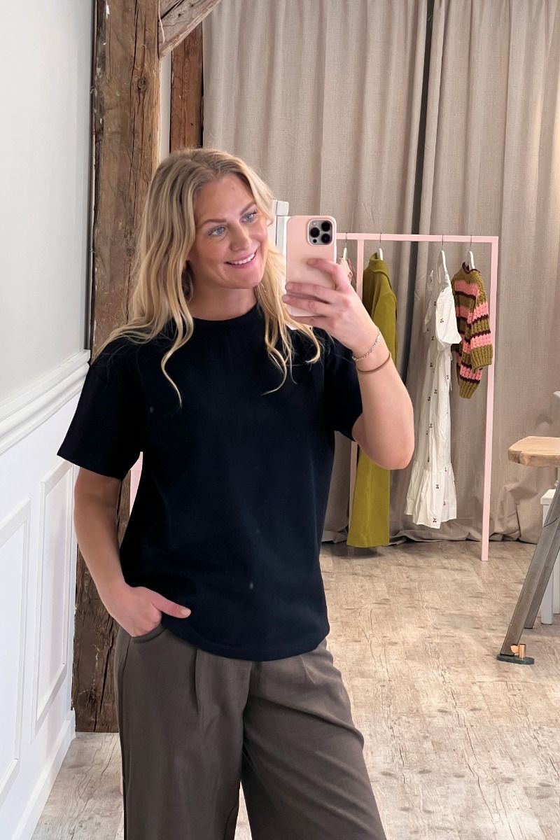 Sisters Point - T-shirt - Veda-SS - Black