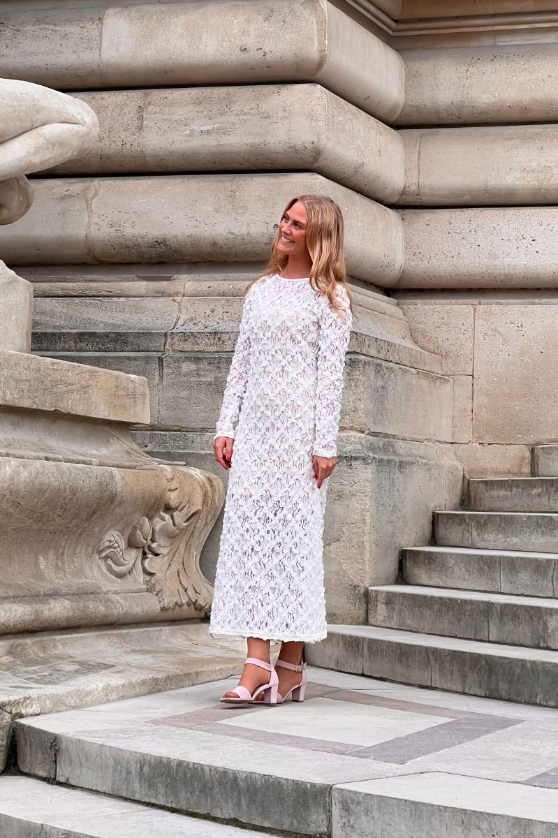 Loved by Lykke - Kjole - LY Flowerly Dress - White