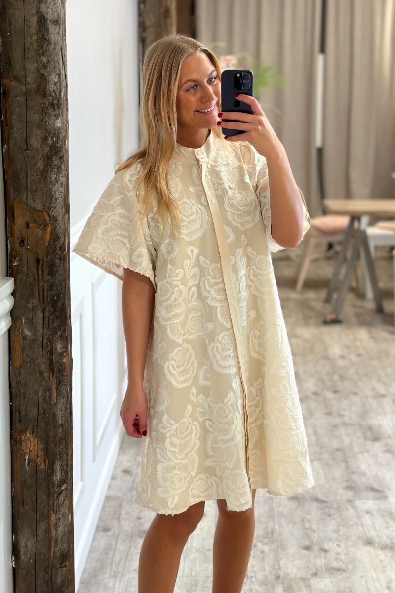 Bruuns Bazaar - Kjole - CalamusBBPhilly Dress - White