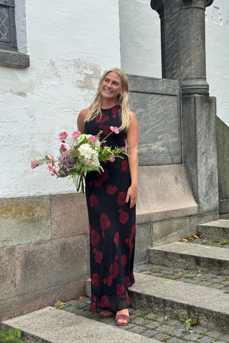 Neo Noir - Kjole - Celinie Rose Dress - Black