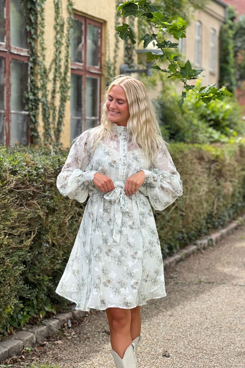 Bruuns Bazaar - Kjole - Alliaria Chalina Dress - Brown Flower Print