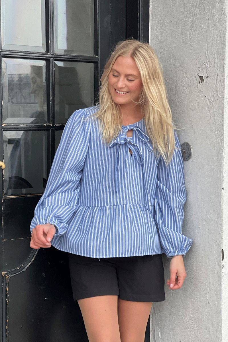 Continue - Bluse - Kiss stripe L/S - White/Blue stripe