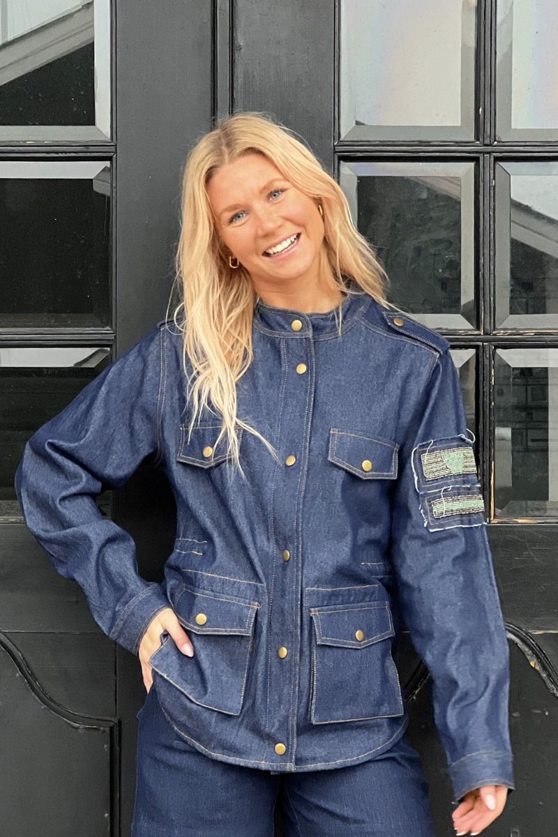 Continue - Jakke - Arlyn Chambre - Denim