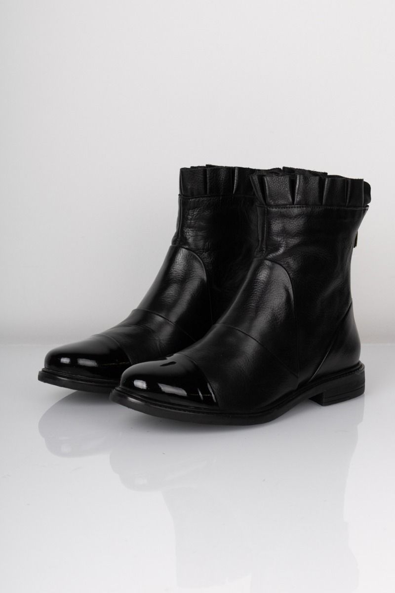 Copenhagen Shoes - Støvle - Margaret - Black W/Patent Toe
