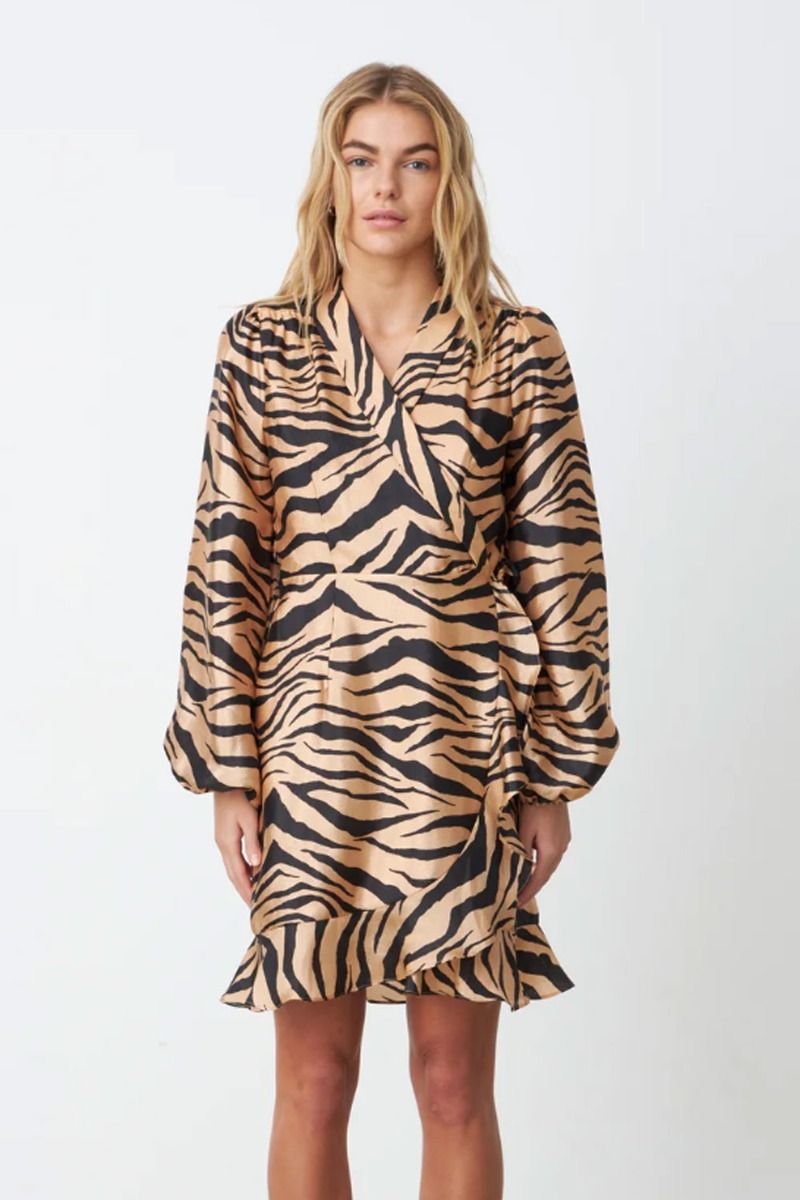 Crás - Kjole - Lindacras Dress - Zebra Almond