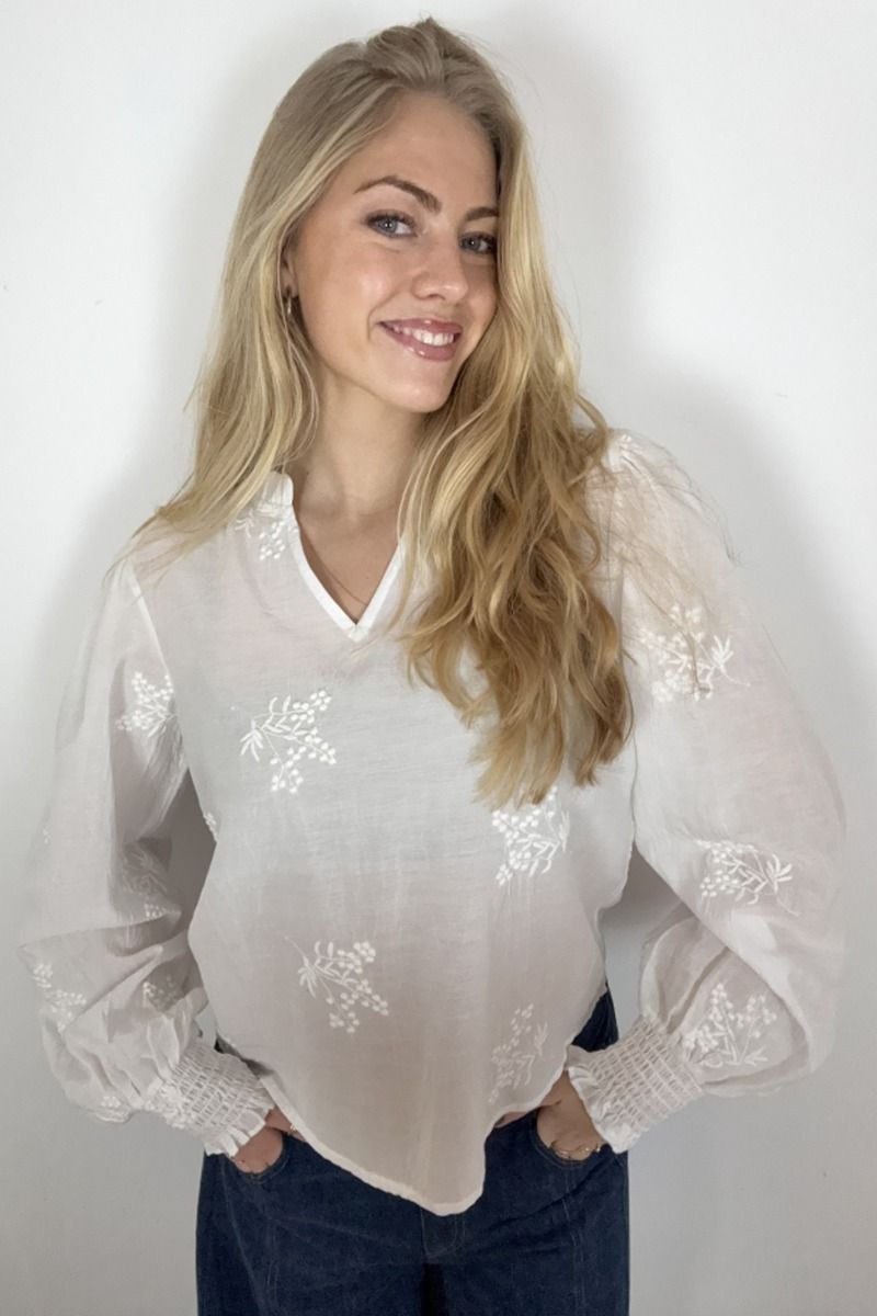 Continue - Bluse - Emma - White (Levering midt marts)