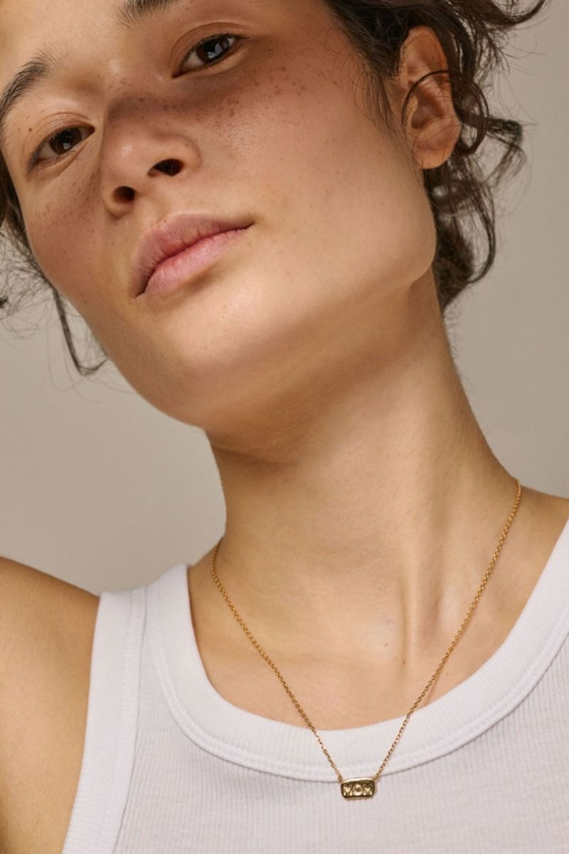Enamel - Halskæde - Mom Necklace - Gold 