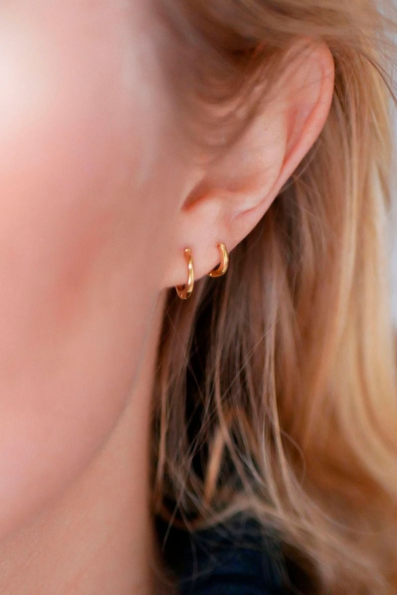 Enamel - Øreringe - Classic Hoops 6 mm - Gold