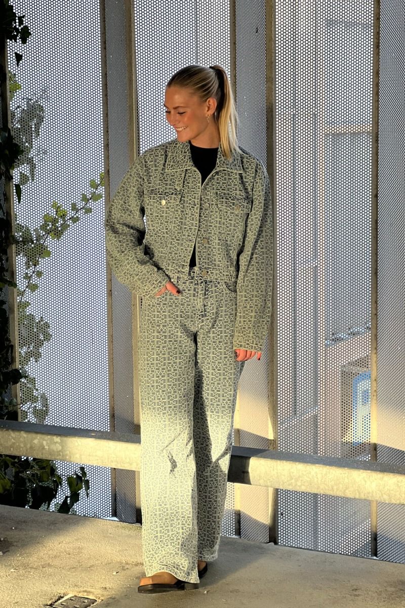 Gestuz - Jakke - NilaGZ Short Jacket - Iceblue logo