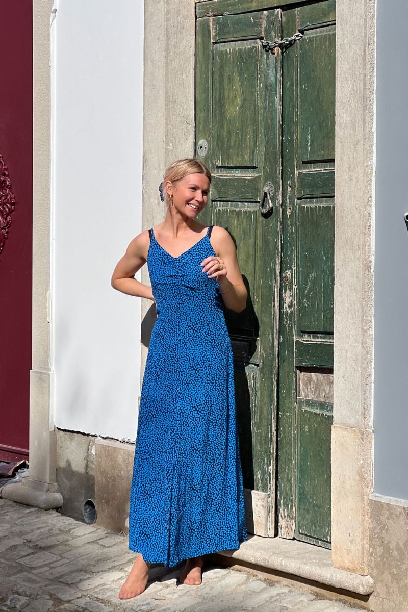 Gestuz - Kjole - EishaGZ P Slip Dress - Blue Dot