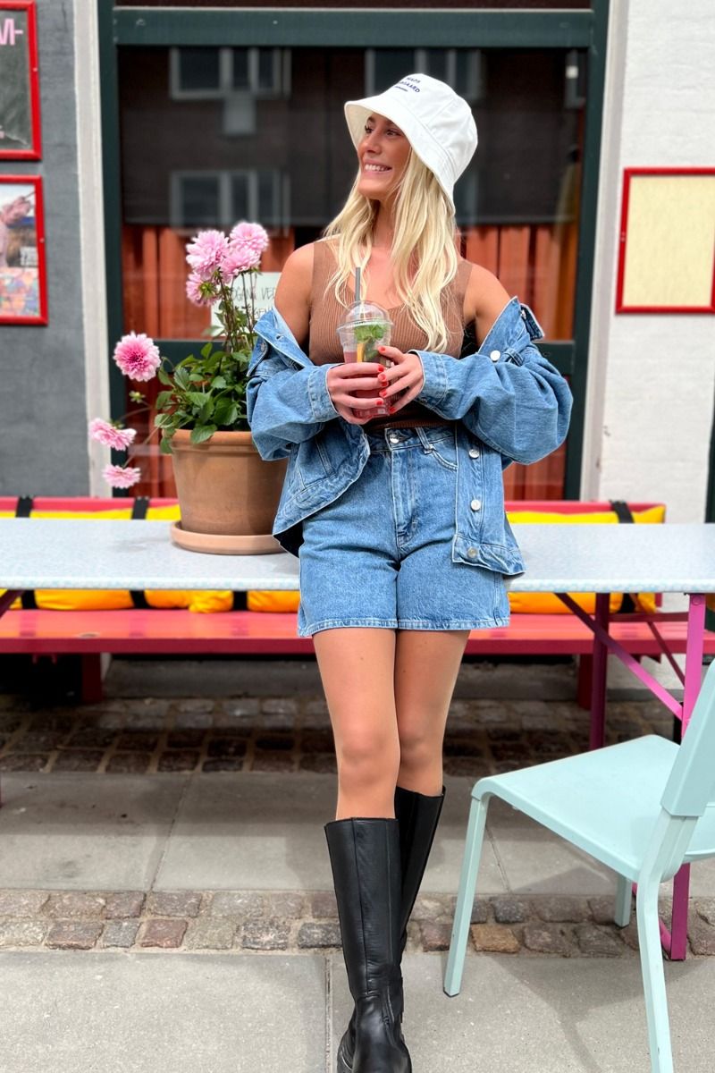 Gestuz - Shorts - Dena HW Shorts - Washed Mid Blue