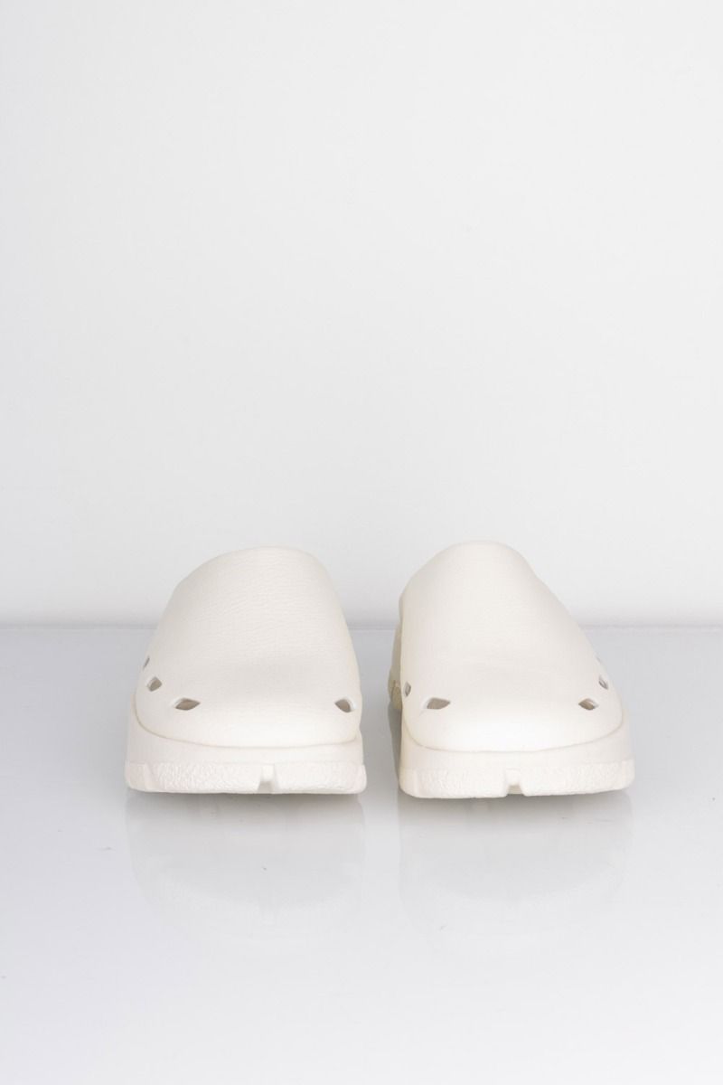 ❤︎ H2O - Sko - Trek Closed - Cannoli Cream