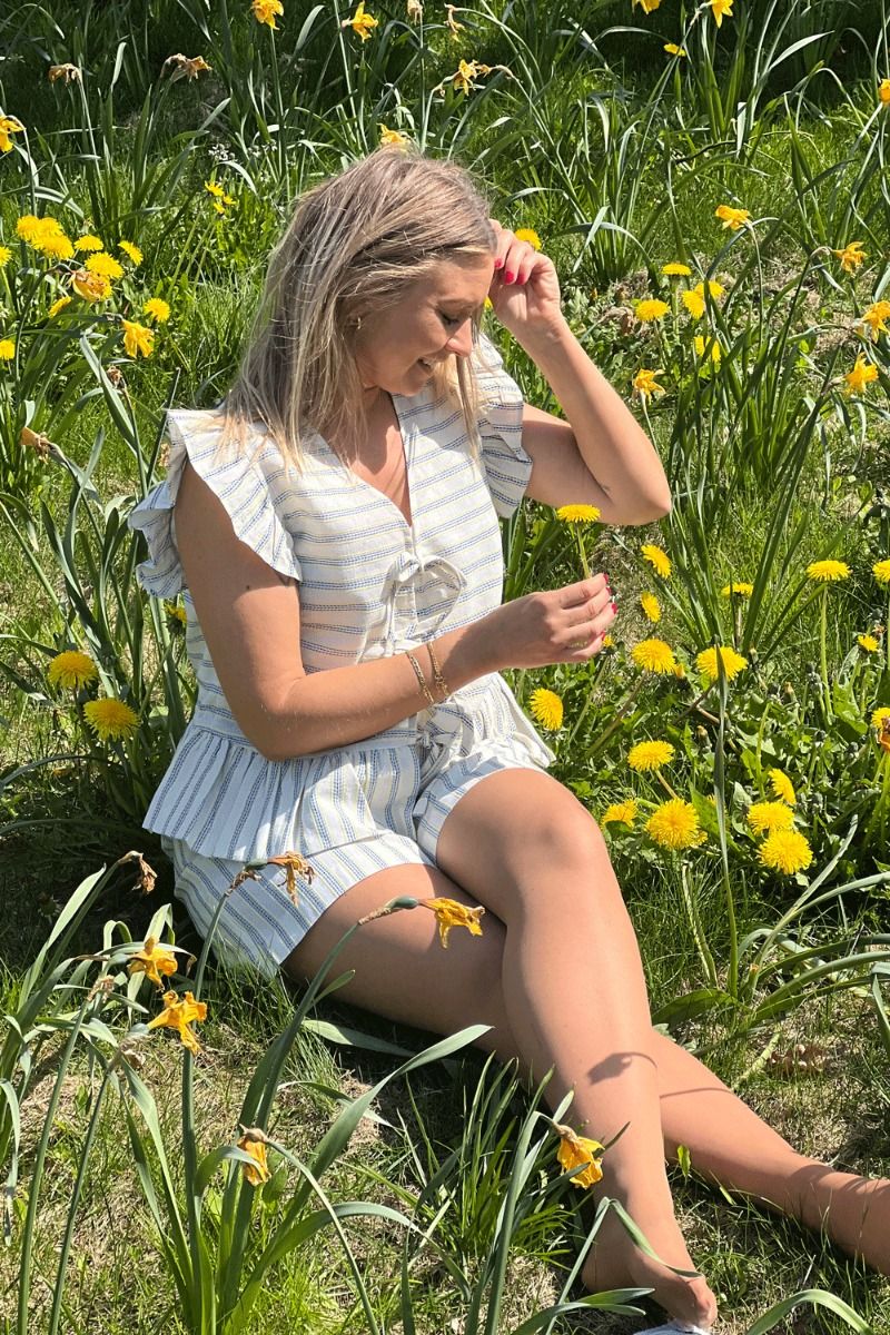 Ichi - Shorts - IX Thyra SHO - Almond Milk/Blue Stripe