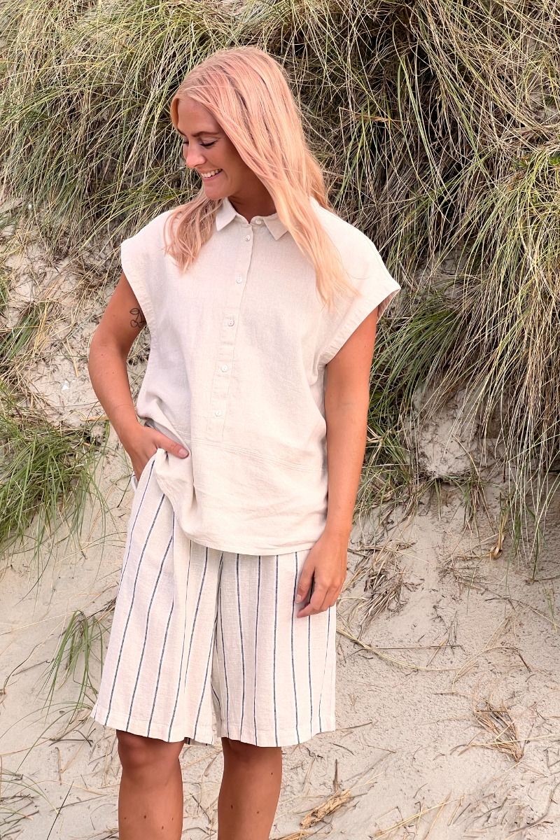 Ichi - Shorts - IH Linno SHO2 - Natural Ecru Stripe