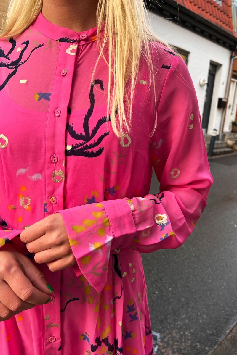 Nümph - Kjole - Nukyndall Dress - Strawberry Moon