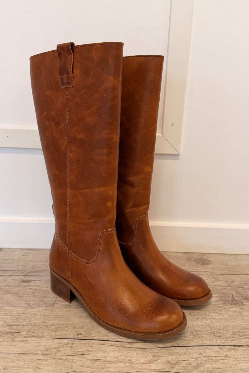 Phenumb - Støvle - Martina Long Wix - Cognac