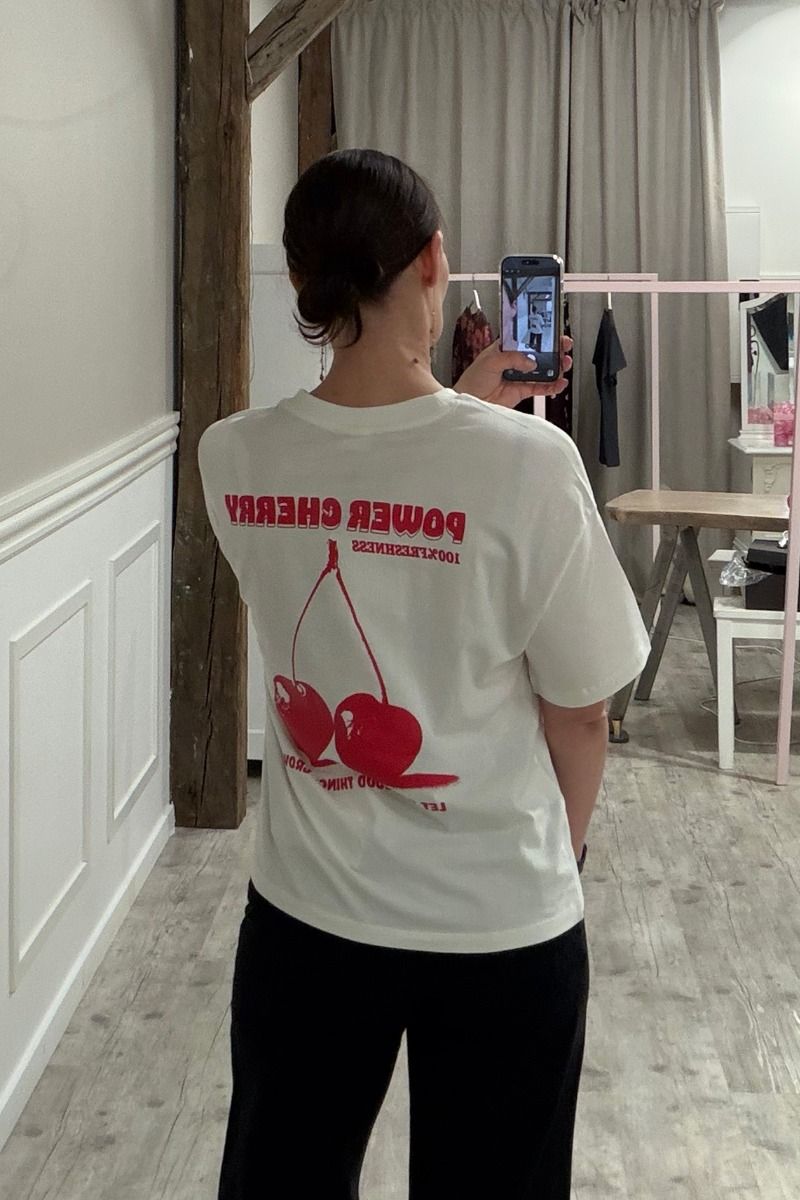 JDY - T-shirt - Carla S/S Oversize T-shirt - Cloud Dancer Cheery Print