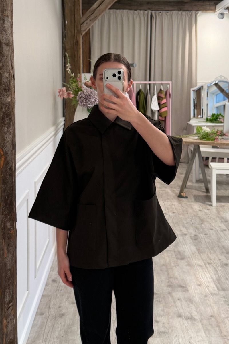 Sisters Ponit - Jakke - Gaki-JA - D. Chocolate