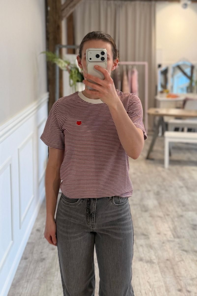 JDY - T-shirt - Pisa S/S Print Top - Cloud Dancer/Rhurarb Stripes and BS Heart