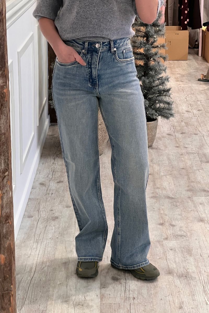 Gestuz - Jeans - Zolani HW wide jeans - Washed blue