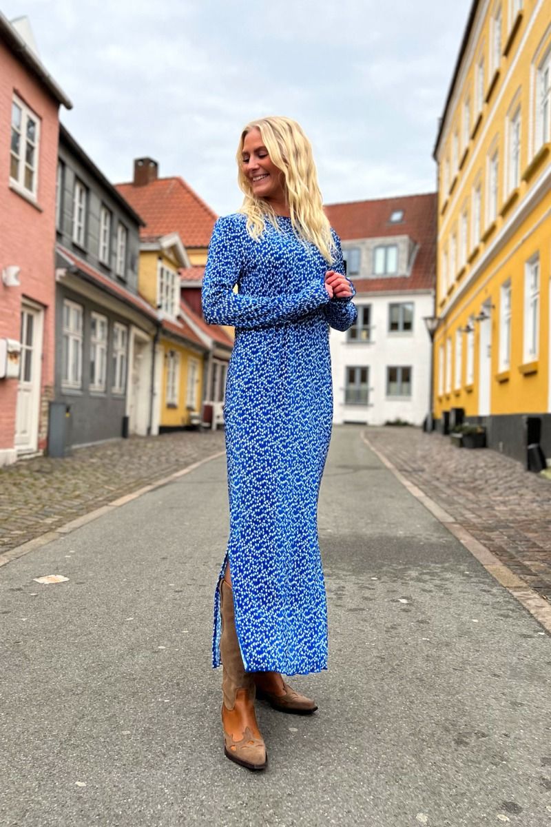 JDY - Kjole - JDY Cita L/S Pleated Midi Dress - Surf The Web