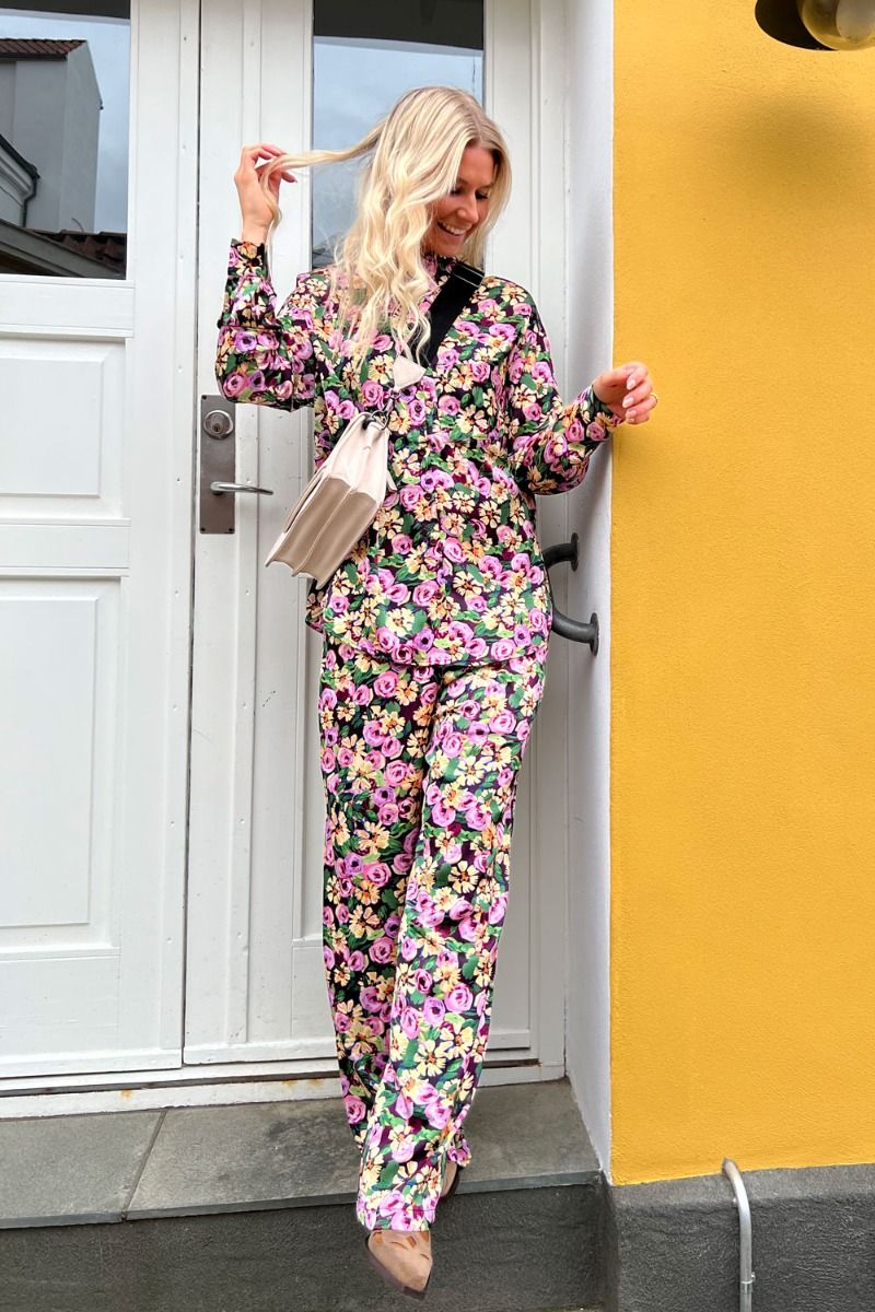 Ichi - Bukser - IX Nalan Pant2 - Winetasting Pink Flower Print