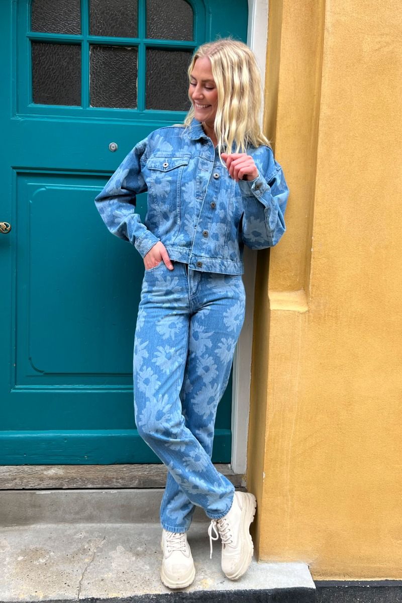 Ichi - Jakke - IH Betsie Jacket Flower - Light Blue