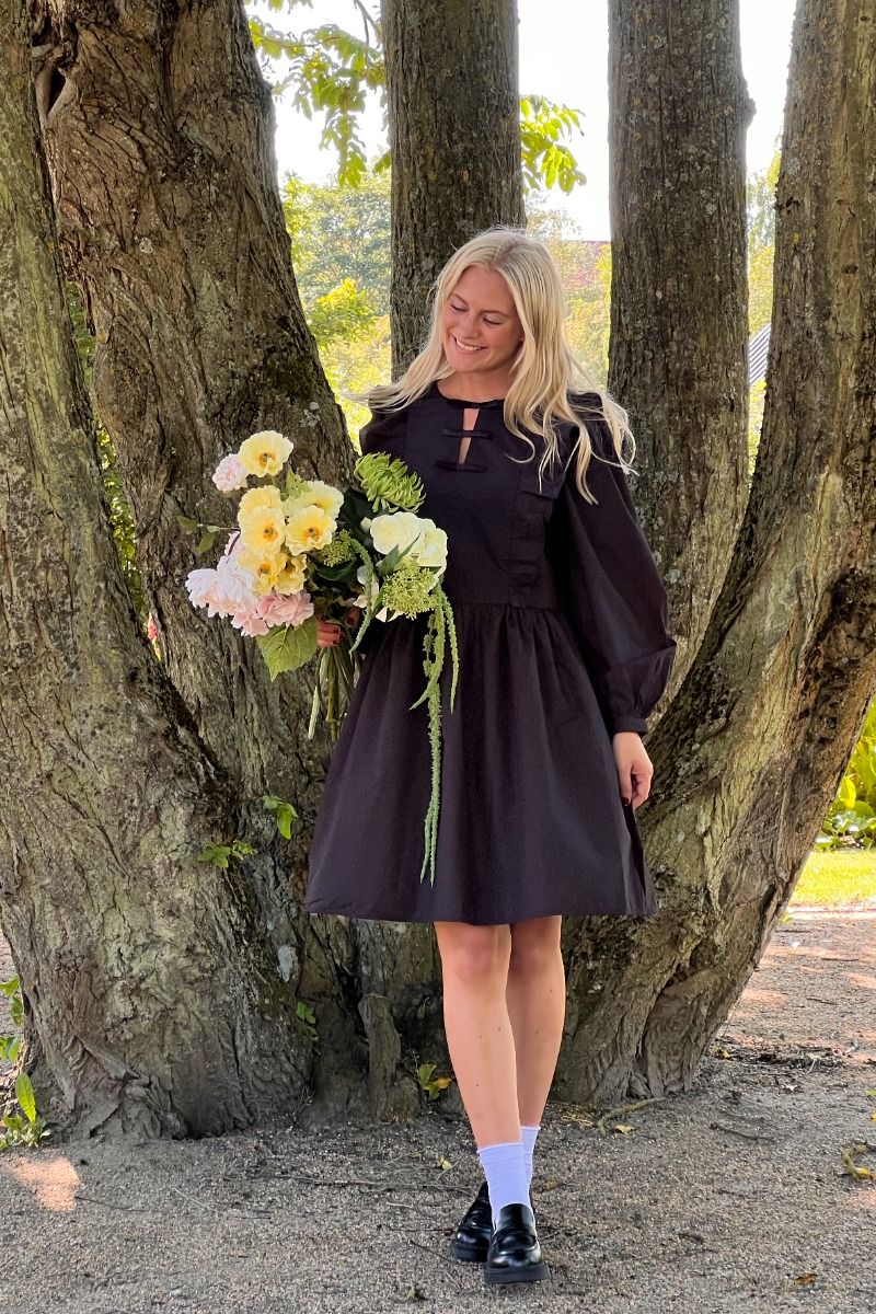 Stories From The Atelier by Copenhagen Shoes - Kjole - AW25 - Dream Dress - Black