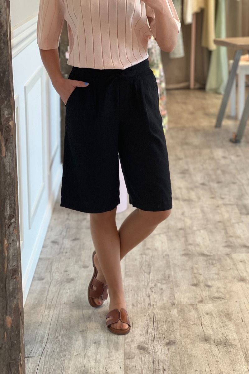 Ichi - Shorts - IH Linno SHO2 - Black