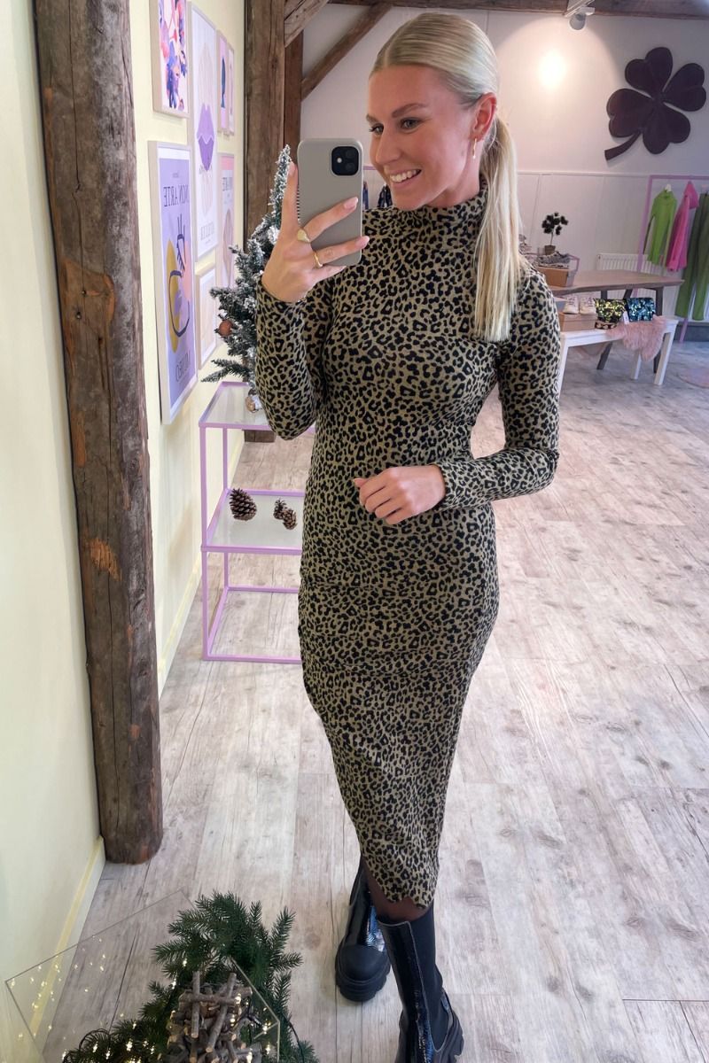 JDY - Kjole - JDY Tonsy Lina L/S Rouching Dress - Warm Sand