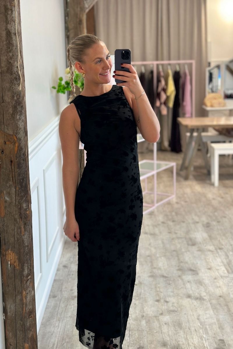 JDY - Kjole - Ruby S/L Rouching Flock Dress - Black/Big Flower