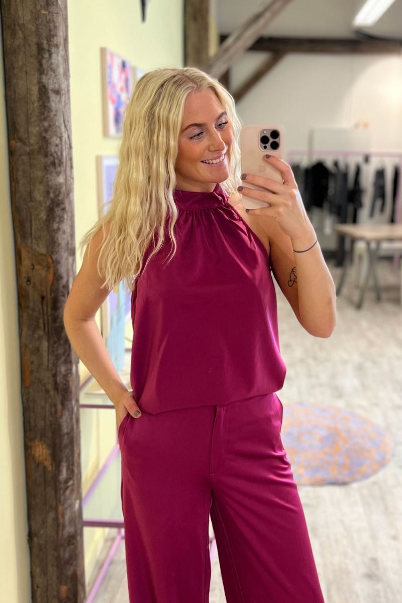 JDY - Top - JDY Laila S/L Halterneck Top - Festival Fuchsia