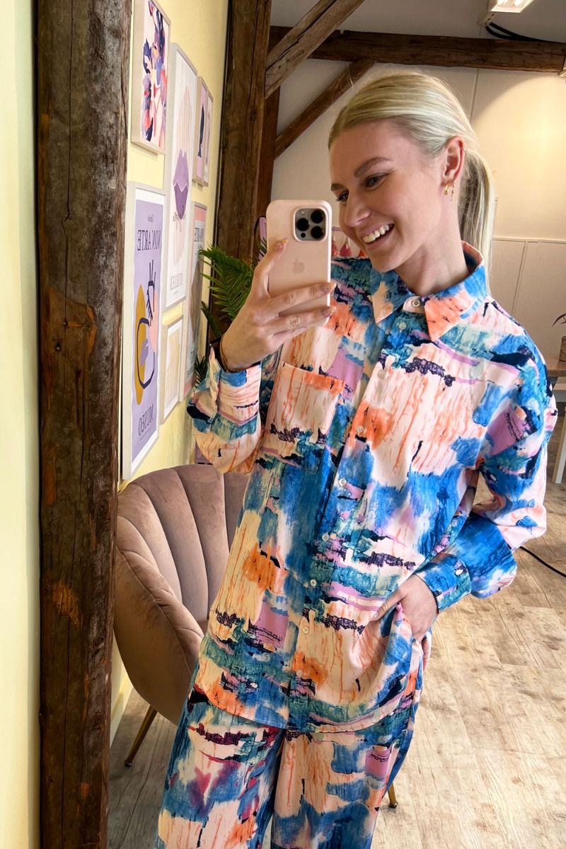 Loved by Lykke - Skjorte - Paint Shirt - Rose Print