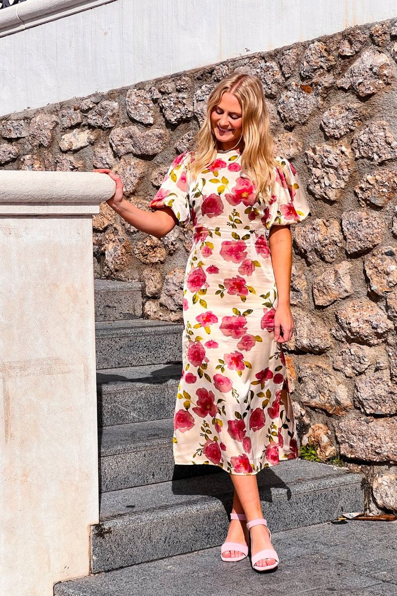 Loved by Lykke - Kjole - Mille Dress - Spring Flower Creme